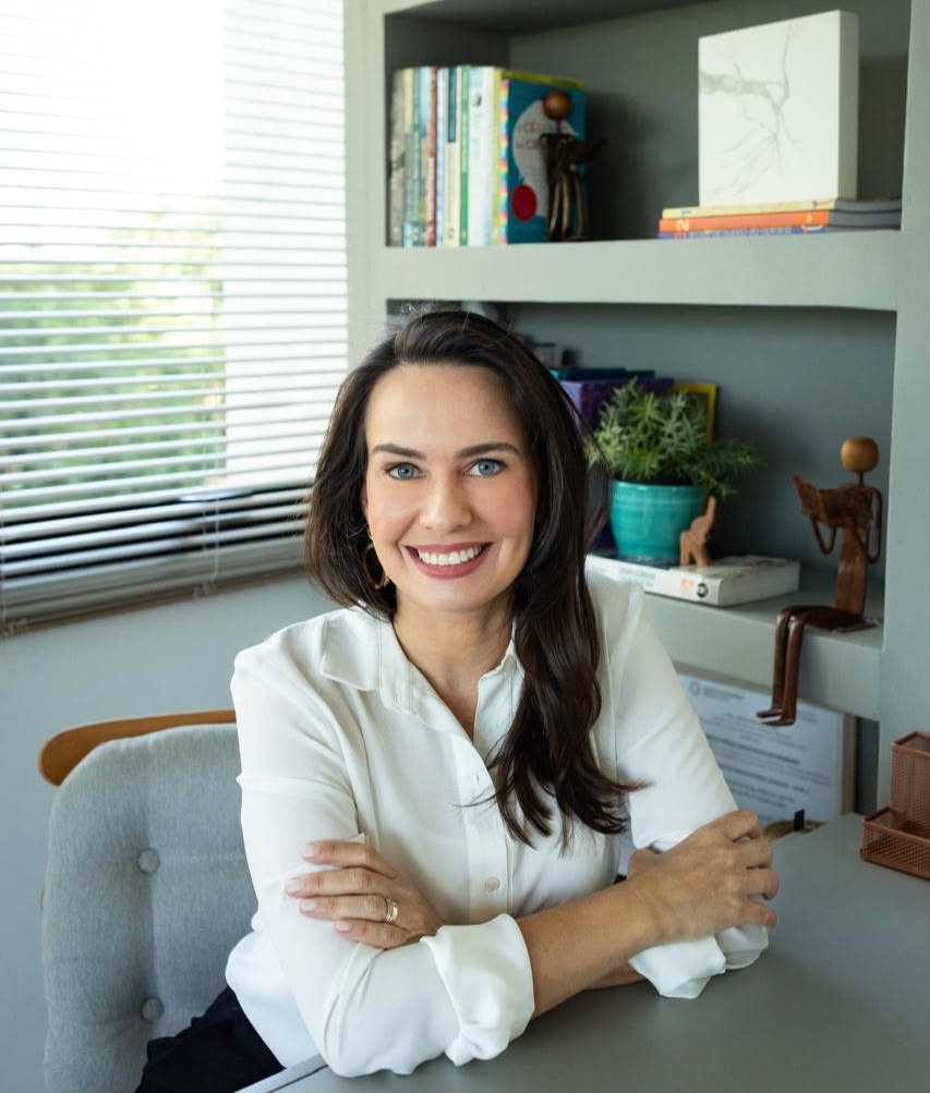 Mirela Vasconcelos Moreno